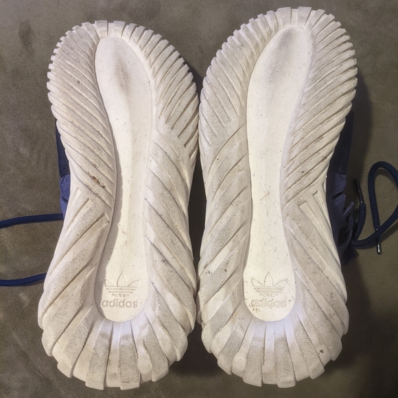 Men's Adidas shoes - Picture 4 of 4